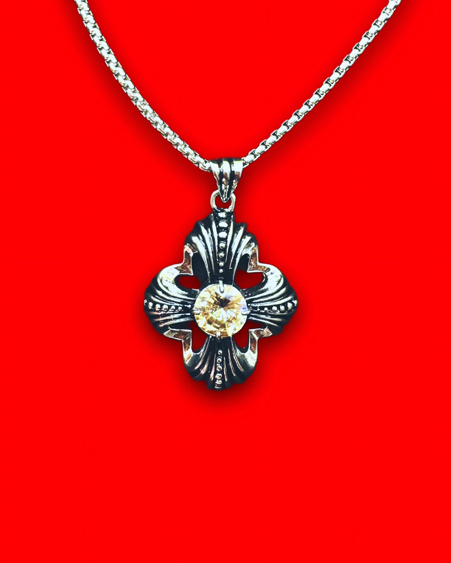 Esta Cadena No Pertenece A Ninguna Religión Simplemente Se Ve Cabrona